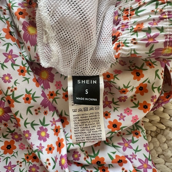 SHEIN Floral Athletic Shorts - Pink‎ and Orange…Men’s Size Small - Picture 3 of 5